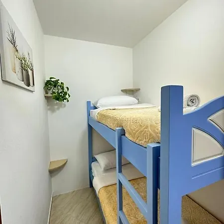Trea Accomodations- Vola Apartment